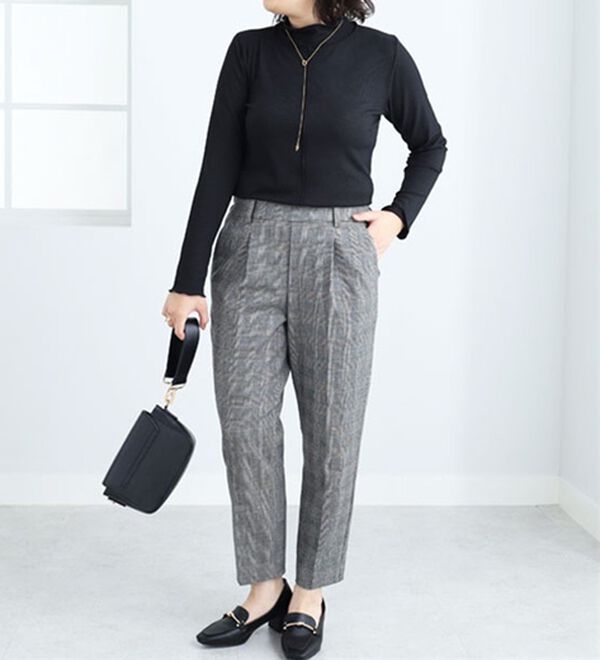 BELLUNA（ベルーナ）の「サマ見え(スーパーウォーム)ウール調素材美脚テーパードパンツ（テーパードパンツ）」｜詳細画像