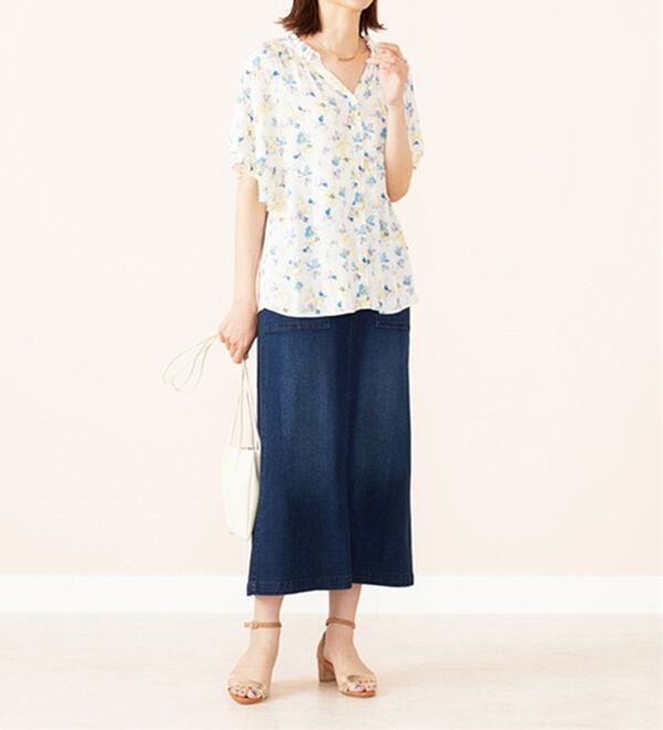 BELLUNA（ベルーナ）の「レーヨン素材袖フレアーブラウス（ブラウス）」｜詳細画像