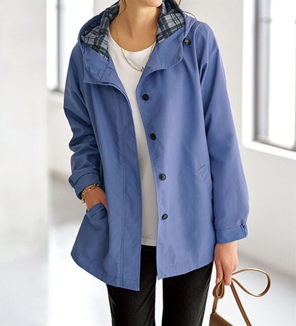 BELLUNA（ベルーナ）の「裏チェックプリントマウンテンパーカー（ハーフコート）」｜ブルー