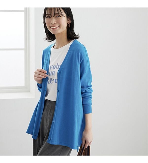 BELLUNA（ベルーナ）の「ボタン使いＶネックカーディガン（ニットカーディガン）」｜詳細画像