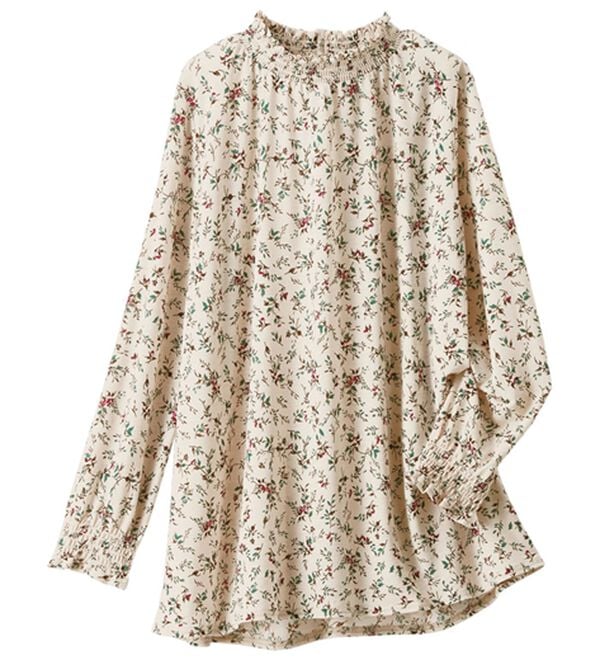 BELLUNA（ベルーナ）の「春に映えるプリントブラウス（アンサンブル）」｜詳細画像