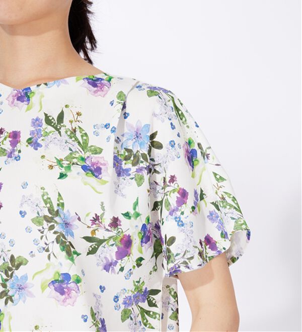 BELLUNA（ベルーナ）の「〈日比谷花壇〉袖フリルデザインブラウス（ブラウス）」｜詳細画像