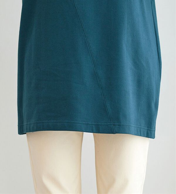 BELLUNA（ベルーナ）の「【快適Ｌａｂ．】ふんわりピーチ起毛切替チュニック（チュニック）」｜詳細画像