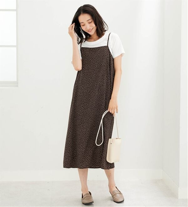 BELLUNA（ベルーナ）の「迷わず決まる！キャミワンピースセット（その他ワンピース）」｜チャコール系ドット