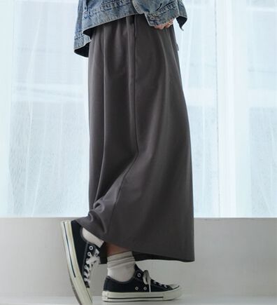 A HAPPY MARILYN（アハッピーマリリン）の「【Ｌ～８Ｌ】腰の張りを拾わない カラーで楽しむ 裏起毛バージョン タイトスカート（ロングスカート）」