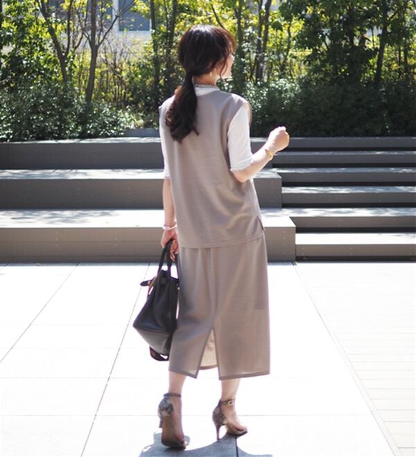 BELLUNA（ベルーナ）の「機能付ジョーゼット素材ベストセットアップ（セットアップ）」｜詳細画像