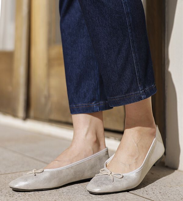 BELLUNA（ベルーナ）の「【再入荷】美ストレッチ素材アンクル丈レギンスパンツ（クロップドパンツ）」｜詳細画像