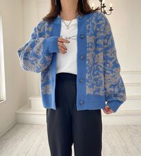 BELLUNA（ベルーナ）の「配色ジャカードニットショートカーディガン（ニットカーディガン）」