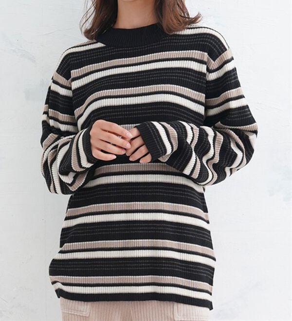 A HAPPY MARILYN（アハッピーマリリン）の「【ＬＬ～６Ｌ】Ｔシャツ感覚で着れる カメレオン級の着回しが叶う リブ ニット（ニット・セーター）」｜ボーダー／ブラック