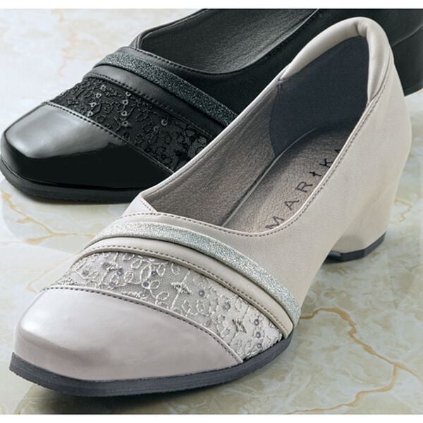 BELLUNA（ベルーナ）の「４Ｅ斜め切替デザインパンプス（パンプス）」｜グレー