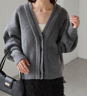 RANAN（ラナン）の「フロントレイヤードＶカーディガン（ニットカーディガン）」｜グレー