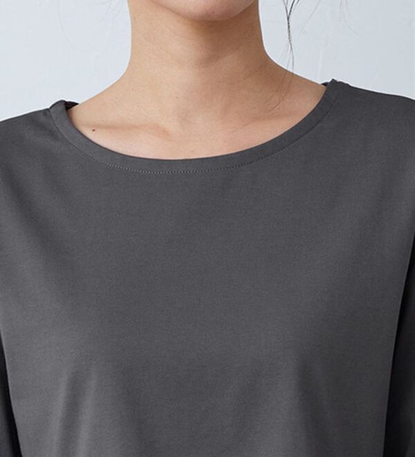 Pierrot（ピエロ）の「異素材ドッキングフリルギャザーペプラムカットソー（カットソー）」｜詳細画像