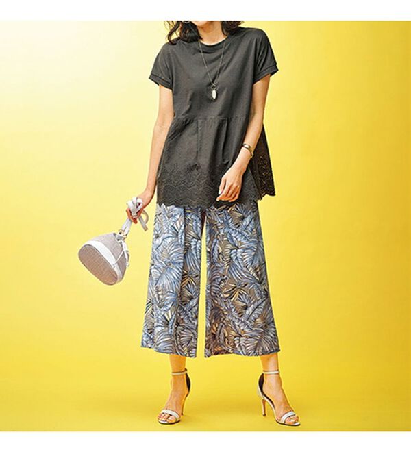 BELLUNA（ベルーナ）の「裾刺しゅうデザインプルオーバー（カットソー）」｜詳細画像