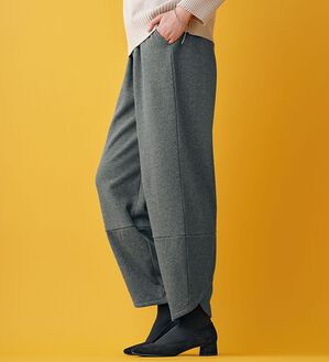 BELLUNA（ベルーナ）の「まるではく毛布！静電防止裏ファー素材コクーンパンツ（フルレングスパンツ）」｜詳細画像