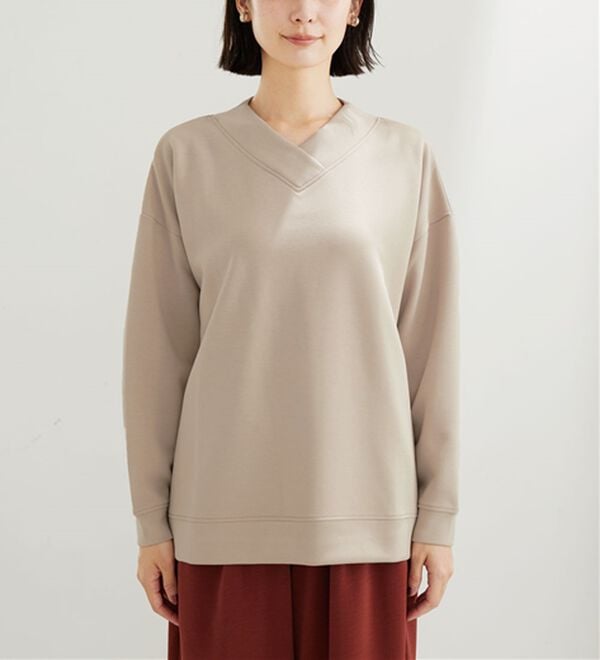 BELLUNA（ベルーナ）の「なめらかタッチ！もっちりんＶネックチュニック（カットソー）」｜詳細画像