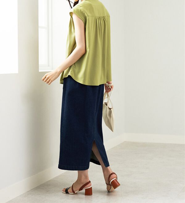 BELLUNA（ベルーナ）の「ギャザー使いフレンチスリーブブラウス（ブラウス）」｜詳細画像