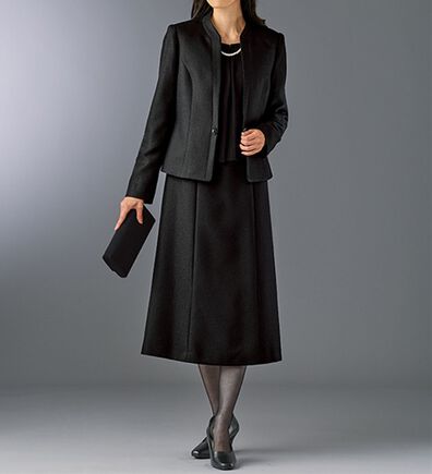 BELLUNA（ベルーナ）の「洗える防しわ北陸ジャカード使いワンピースアンサンブル（ブラックフォーマル（喪服・礼服））」