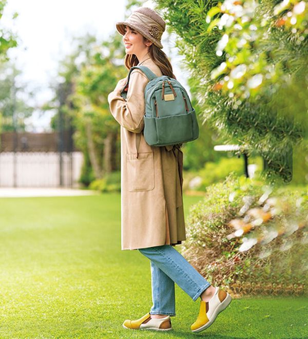 BELLUNA（ベルーナ）の「＜ＭＯＺ＞配色デザインスリッポンシューズ（スリッポン）」｜詳細画像