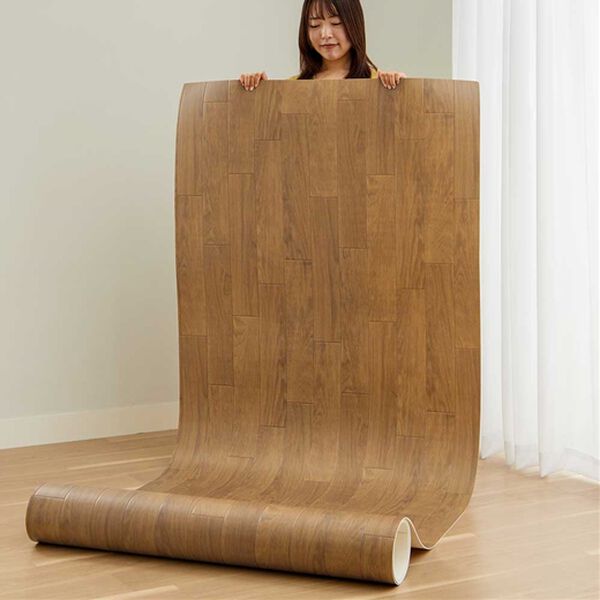 iellio（イエリオ）の「ペット対応フロアクッション＜簡単ロール式・フローリング調・防水・はっ水・抗菌・防カビ・消臭・防炎・滑りにくい・日本製＞（カーペット）」｜詳細画像