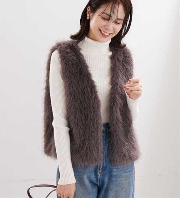 BELLUNA（ベルーナ）の「着映える！ショート丈もこもこファーベスト（ベスト）」｜詳細画像