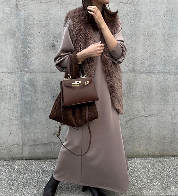 GeeRA（ジーラ）の「【再入荷】1枚で決まる！ハーフジップフレアワンピース（カットソーワンピース）」｜詳細画像