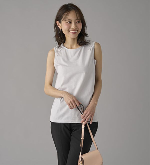 BELLUNA（ベルーナ）の「綿混素材脇汗対策フラワーレースインナー（タンクトップ・キャミソール）」｜詳細画像