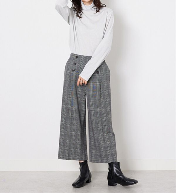 BELLUNA（ベルーナ）の「ストレッチ素材ボタン使いワイドパンツ（その他パンツ）」｜詳細画像