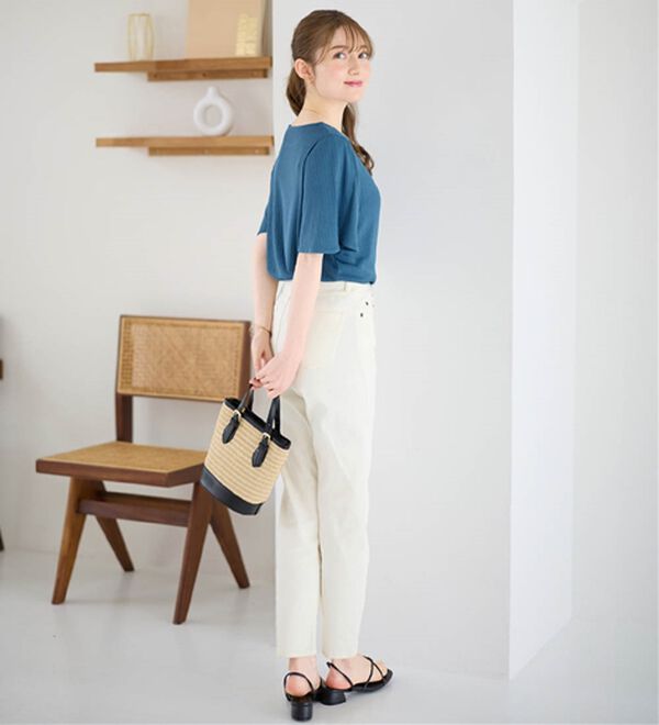 alotta（アロッタ）の「【4つの機能付】ひんやりチューリップ袖ブラウスTシャツ（カットソー）」｜詳細画像