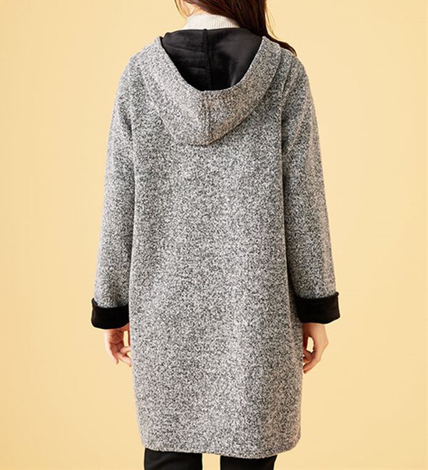 BELLUNA（ベルーナ）の「裏ベロア素材フードデザインコート（ロングコート）」｜詳細画像