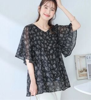 alotta（アロッタ）の「インナー付き上品ドレープチュニック（チュニック）」｜ブラック系線画花柄