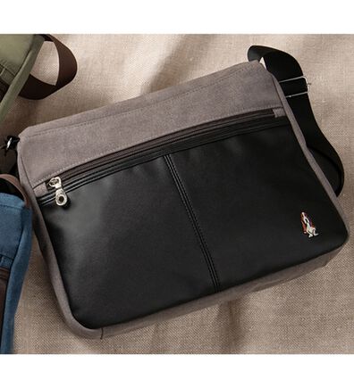 「＜ハッシュパピー＞大人に似合う帆布ショルダー（メンズショルダーバッグ）」