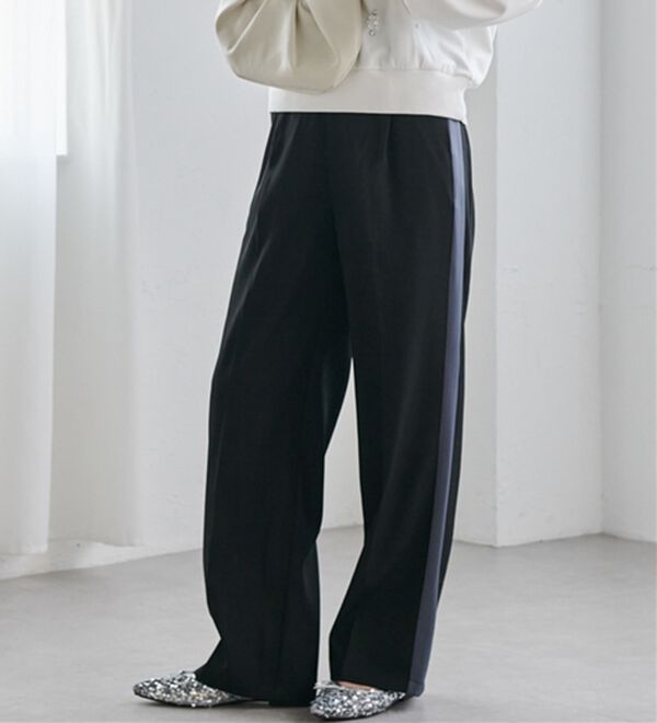 RANAN（ラナン）の「サイドラインシルエットパンツ（フルレングスパンツ）」｜詳細画像