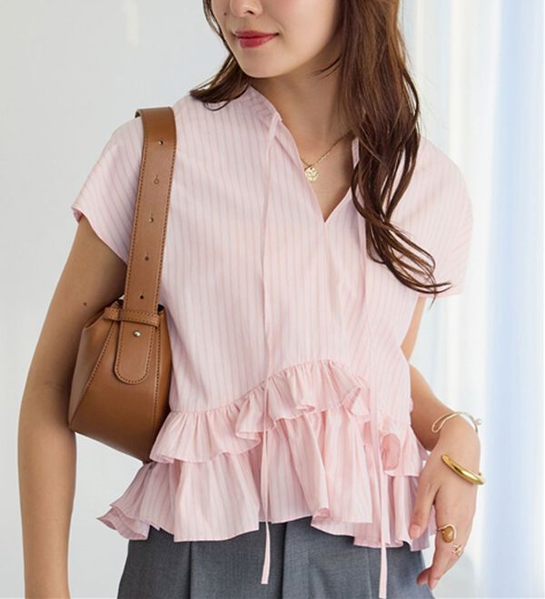 alotta（アロッタ）の「裾ティアードキーネックブラウス（ブラウス）」｜詳細画像