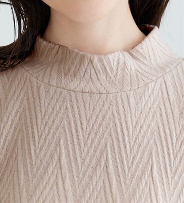 BELLUNA（ベルーナ）の「ふんわりジャカード素材ハイネックチュニック（チュニック）」｜詳細画像