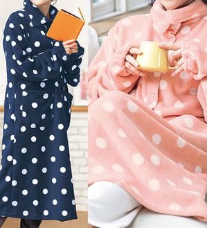 ルフラン（ルフラン）の「【２色組】クッションにもなる着る毛布（パジャマ・ルームウェア）」｜2色組