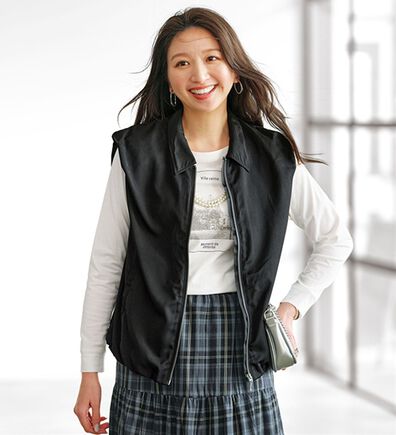 BELLUNA（ベルーナ）の「パフスリーブジップアップベスト（ベスト）」