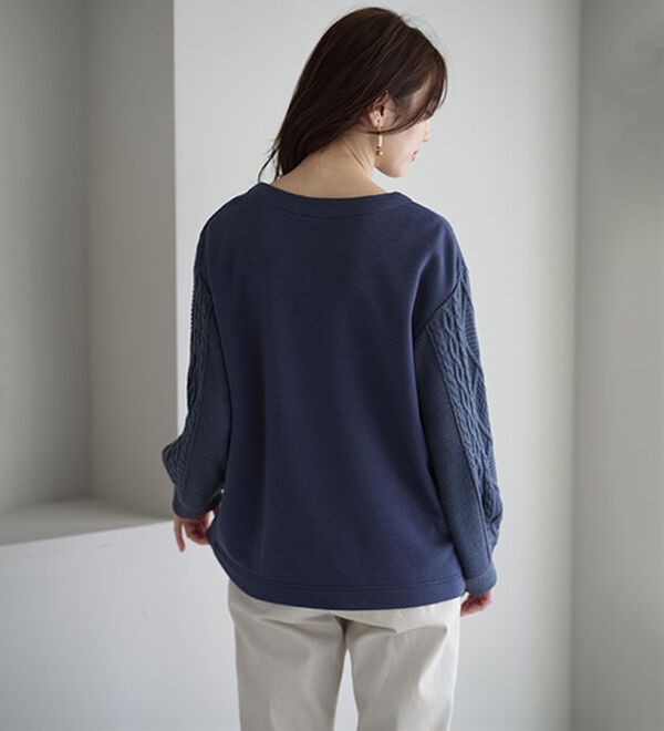 BELLUNA（ベルーナ）の「ケーブルニット使い裏起毛トレーナー（トレーナー・スウェット）」｜詳細画像