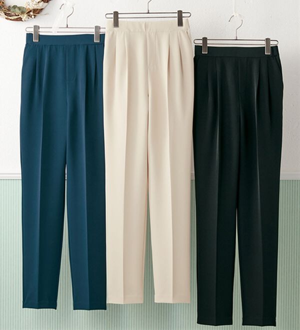 BELLUNA（ベルーナ）の「すっきり美脚タックテーパードパンツ（フルレングスパンツ）」｜詳細画像