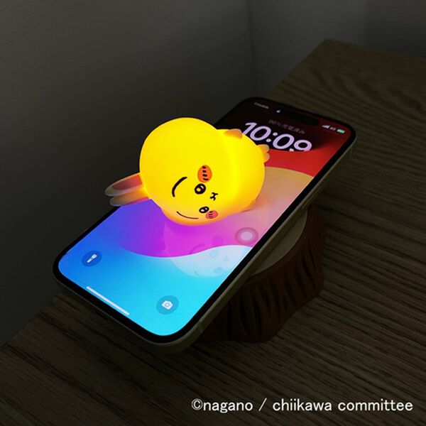 「ちいかわワイヤレス充電器付デスクトップライト（照明・ライト）」｜詳細画像