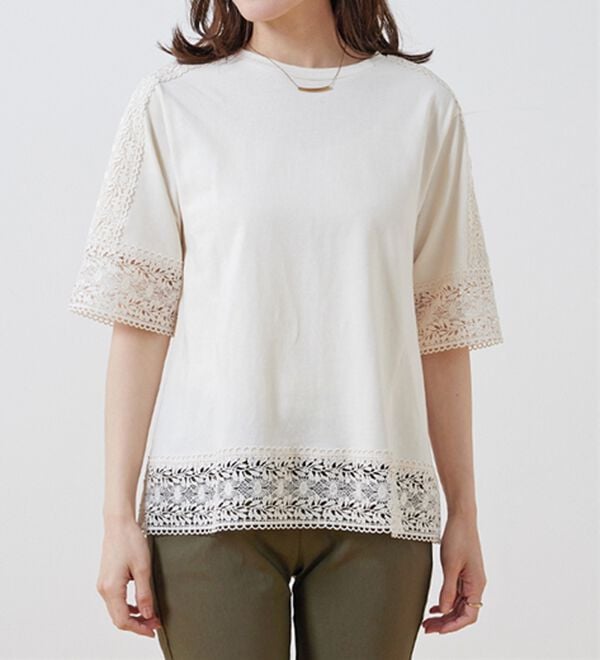 BELLUNA（ベルーナ）の「リーフ柄レース使いプルオーバー（カットソー）」｜詳細画像
