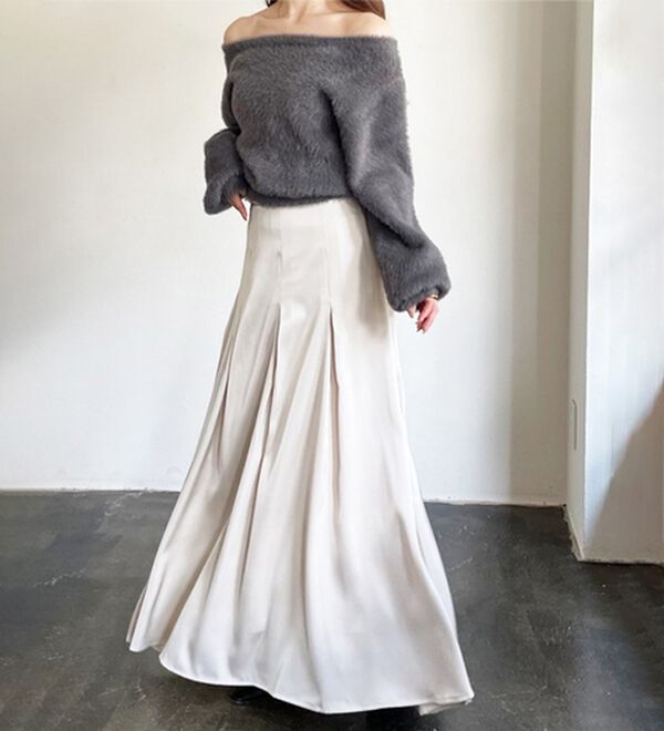 「【YOUING．】タックデザインフレアーサテンスカート（ロングスカート）」｜詳細画像