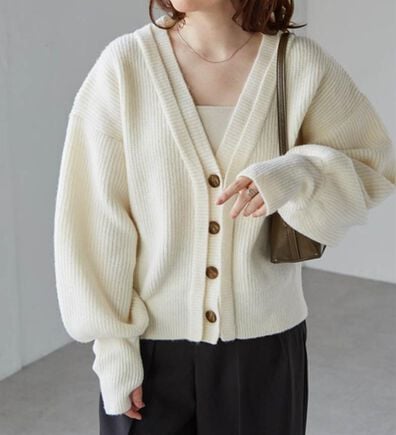 RANAN（ラナン）の「フロントレイヤードＶカーディガン（ニットカーディガン）」
