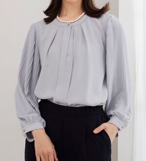 BELLUNA（ベルーナ）の「＜セレモニースタイル＞袖プリーツデザインブラウス（ブラウス）」｜詳細画像