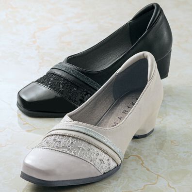 BELLUNA（ベルーナ）の「４Ｅ斜め切替デザインパンプス（パンプス）」