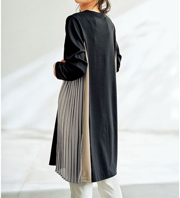 BELLUNA（ベルーナ）の「サイドプリーツ配色切替ワンピース（チュニックワンピース）」｜詳細画像