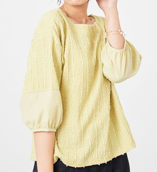 BELLUNA（ベルーナ）の「楊柳ストライプ刺しゅうブラウス（カットソー）」｜詳細画像