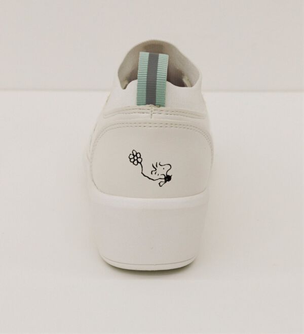 BELLUNA（ベルーナ）の「＜ピーナッツ＞履き口ゴムスニーカー（スニーカー）」｜詳細画像