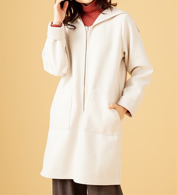 BELLUNA（ベルーナ）の「裏あぜ素材フードデザインコート（ロングコート）」｜詳細画像