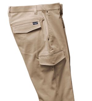 「＜コムルヴァン・オム＞５０代からの［神業］カーゴパンツ（メンズカーゴパンツ）」｜ベージュ