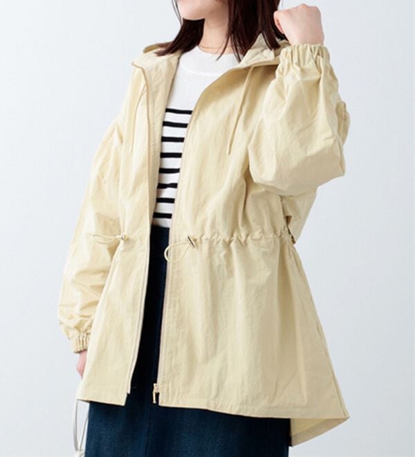 BELLUNA（ベルーナ）の「スピンドル使いショート丈パーカー（ハーフコート）」｜イエロー